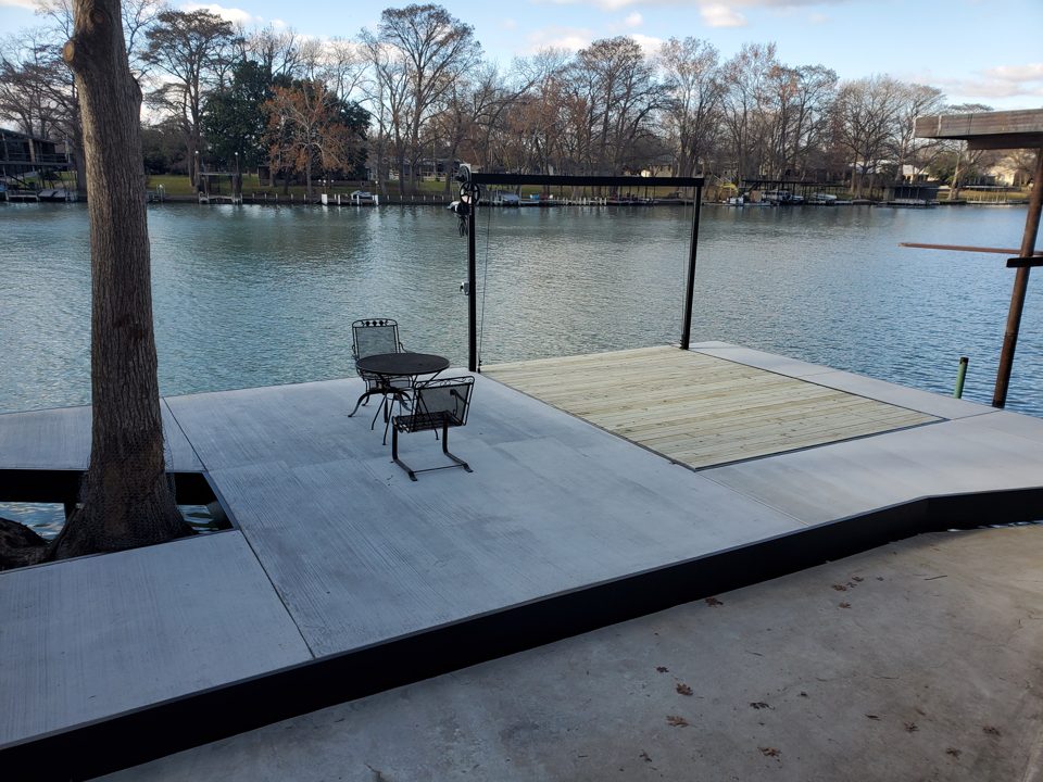 Jet ski lift and pivot on Lake Dunlap